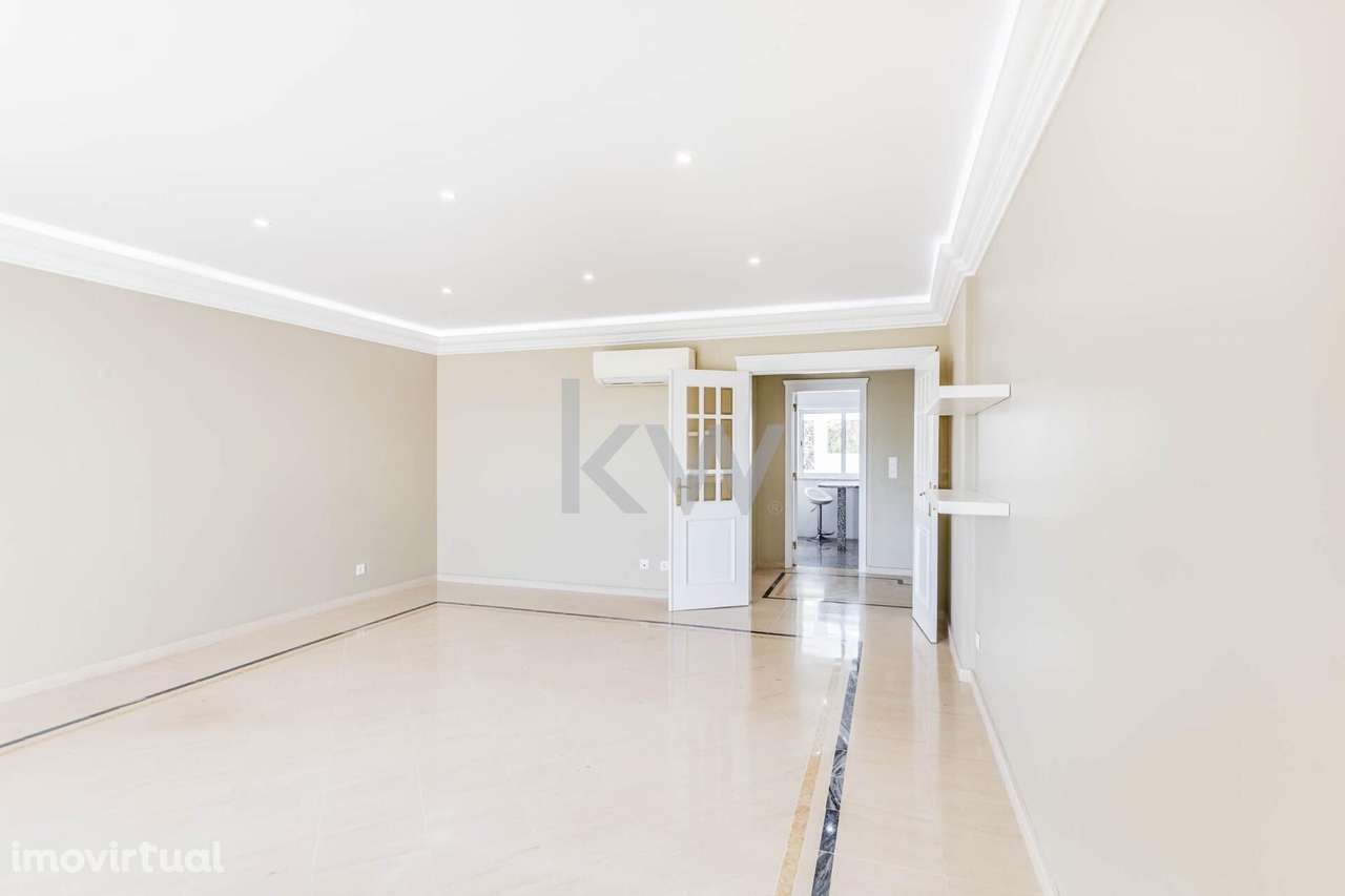 Arrendamento Excelente Apartamento T3 Duplex  com Vista Mar, Cascais - Grande imagem: 2/60