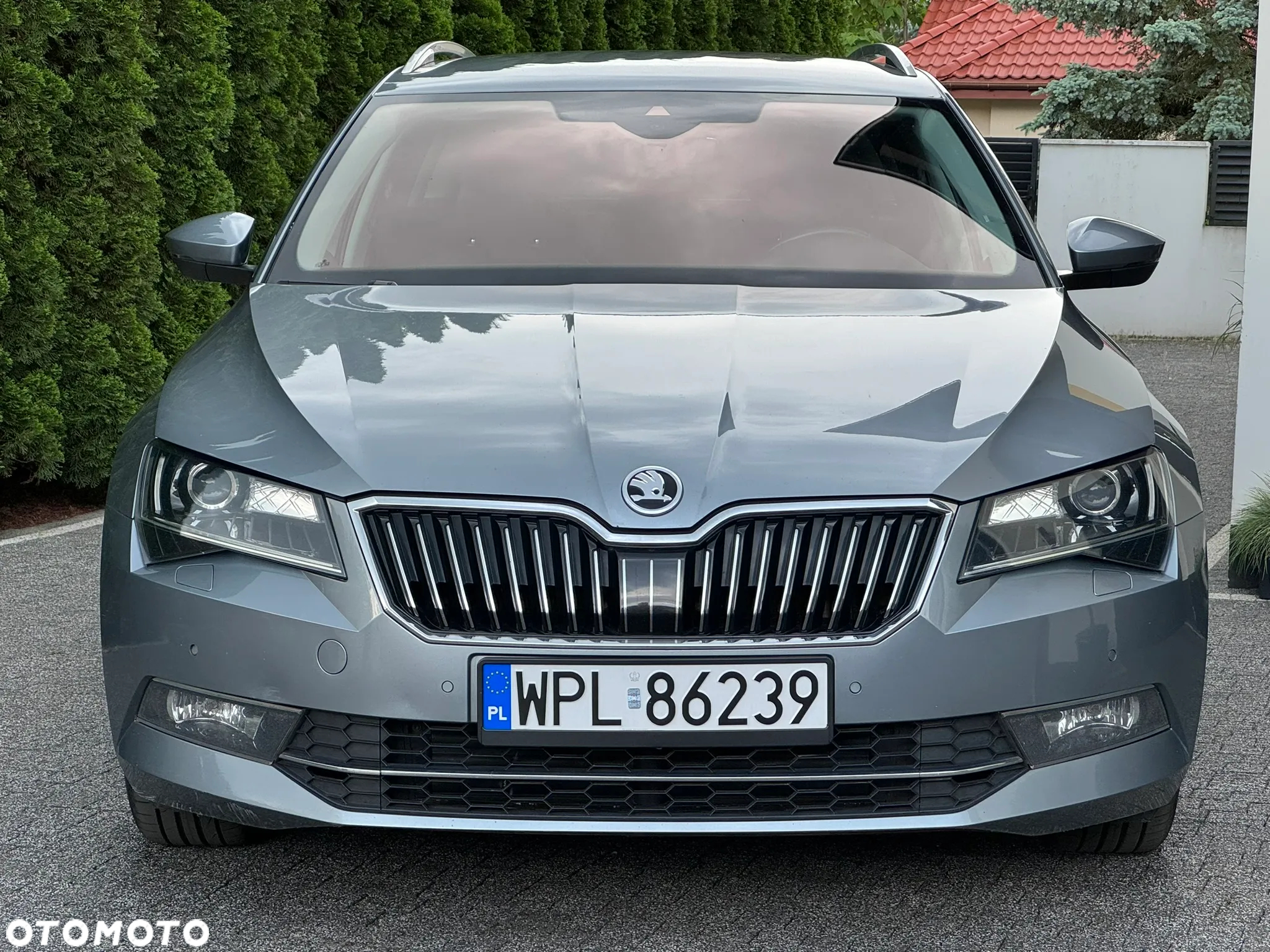 Skoda Superb 2.0 TDI Sportline DSG - 2