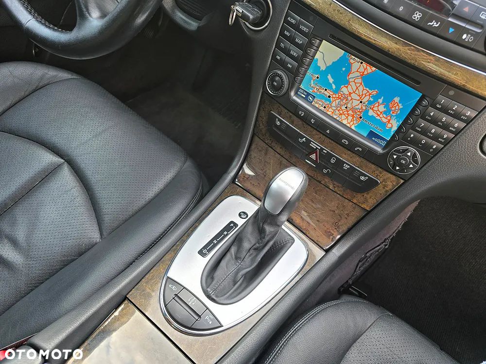 Mercedes-Benz Klasa E 320 Avantgarde - 30
