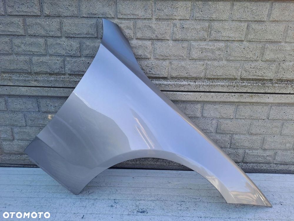 MERCEDES C KLASA W206 21-24 BŁOTNIK PRAWY PRZEDNI - 1