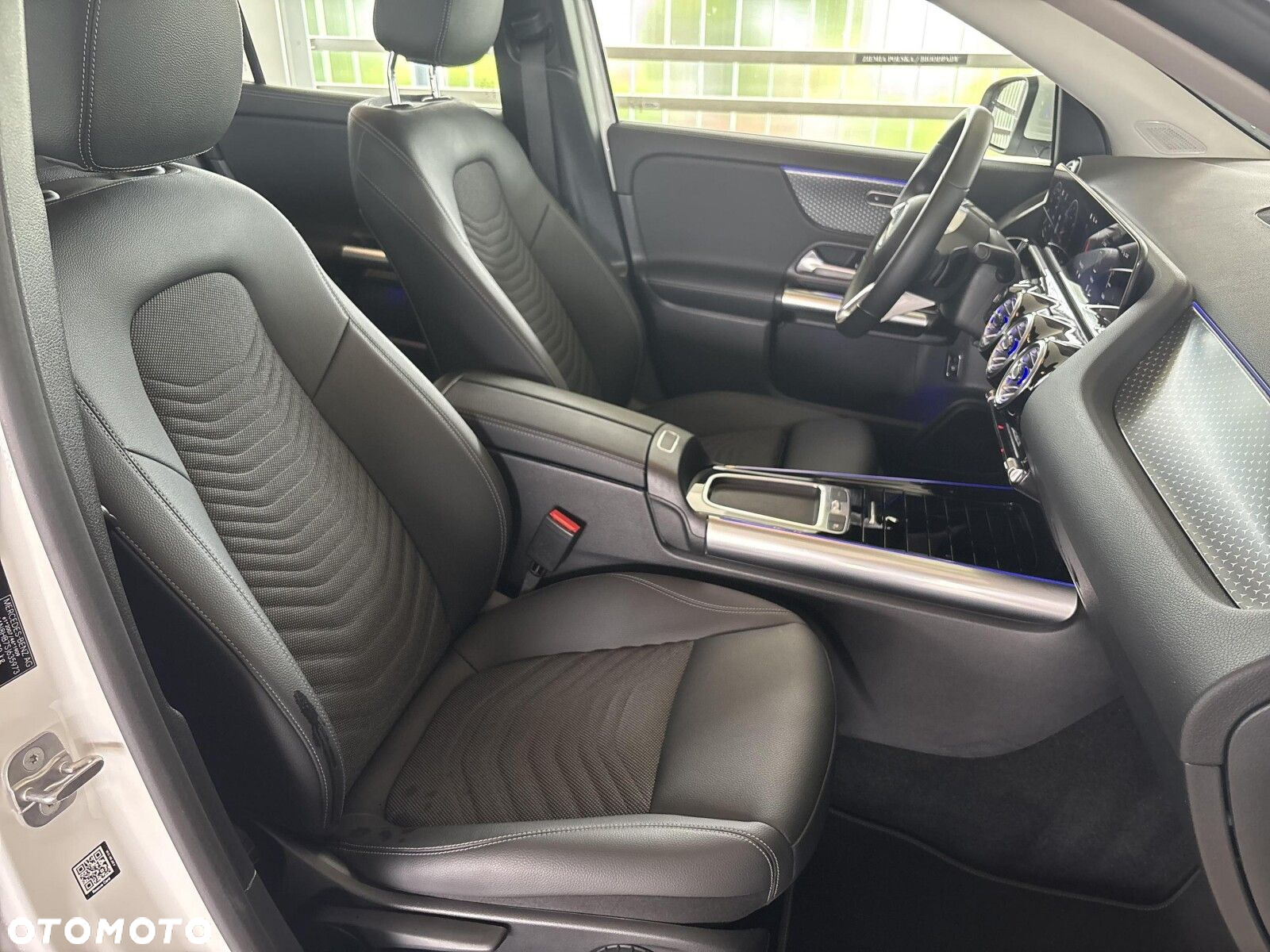 Mercedes-Benz GLA - 17