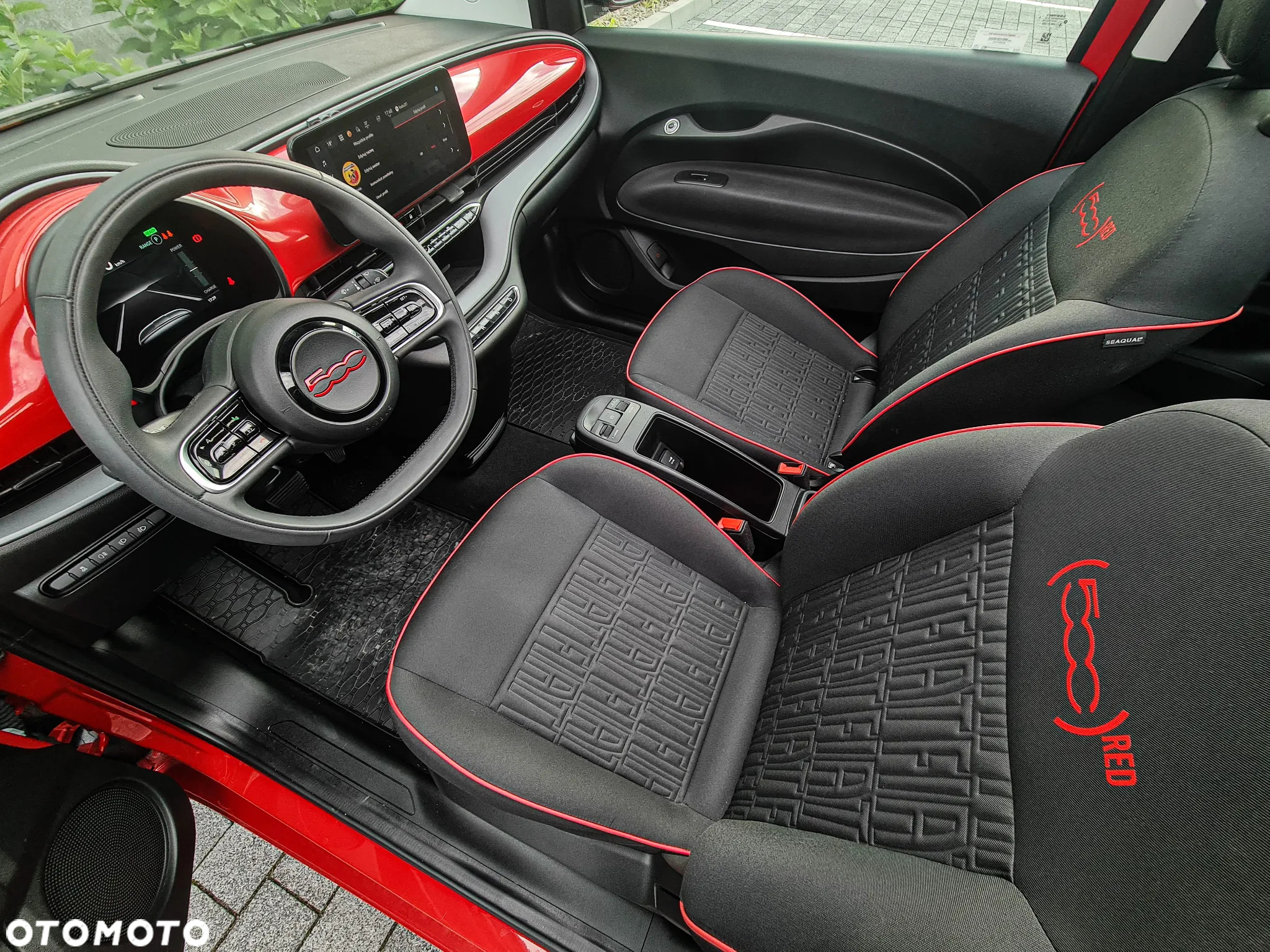 Fiat 500e RED - 11