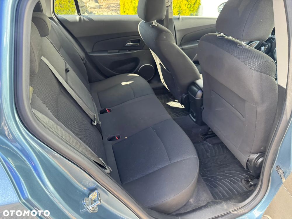 Chevrolet Cruze - 19
