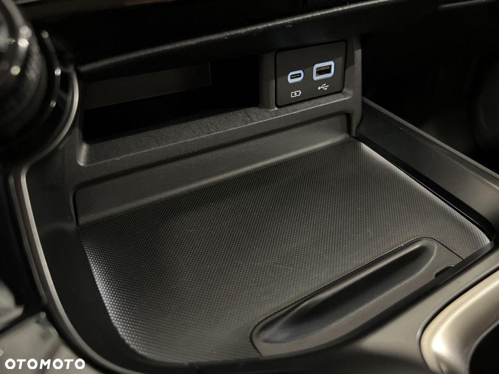 Lexus NX 350h Business AWD - 28