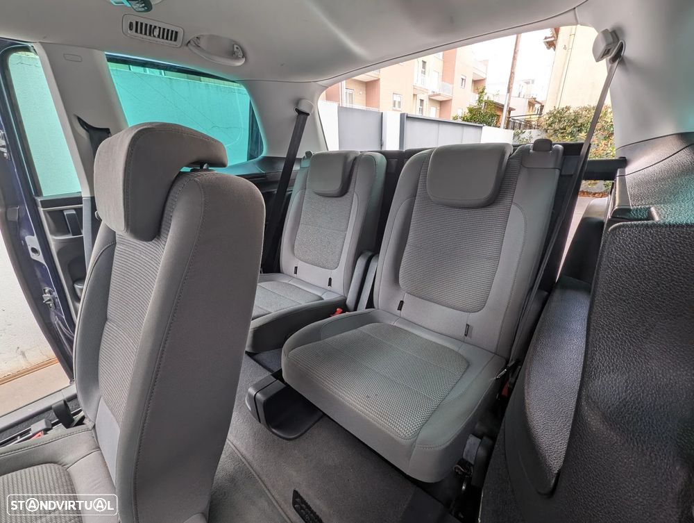 VW Sharan 2.0 TDI Confortline - 24