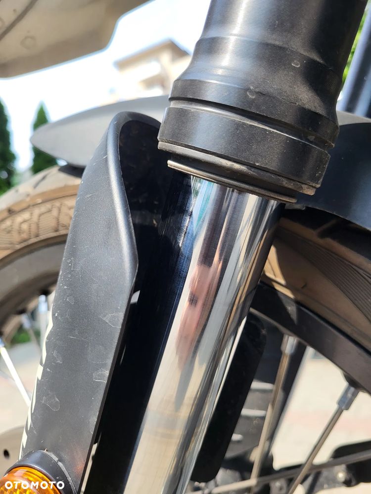 Royal Enfield Himalayan - 16