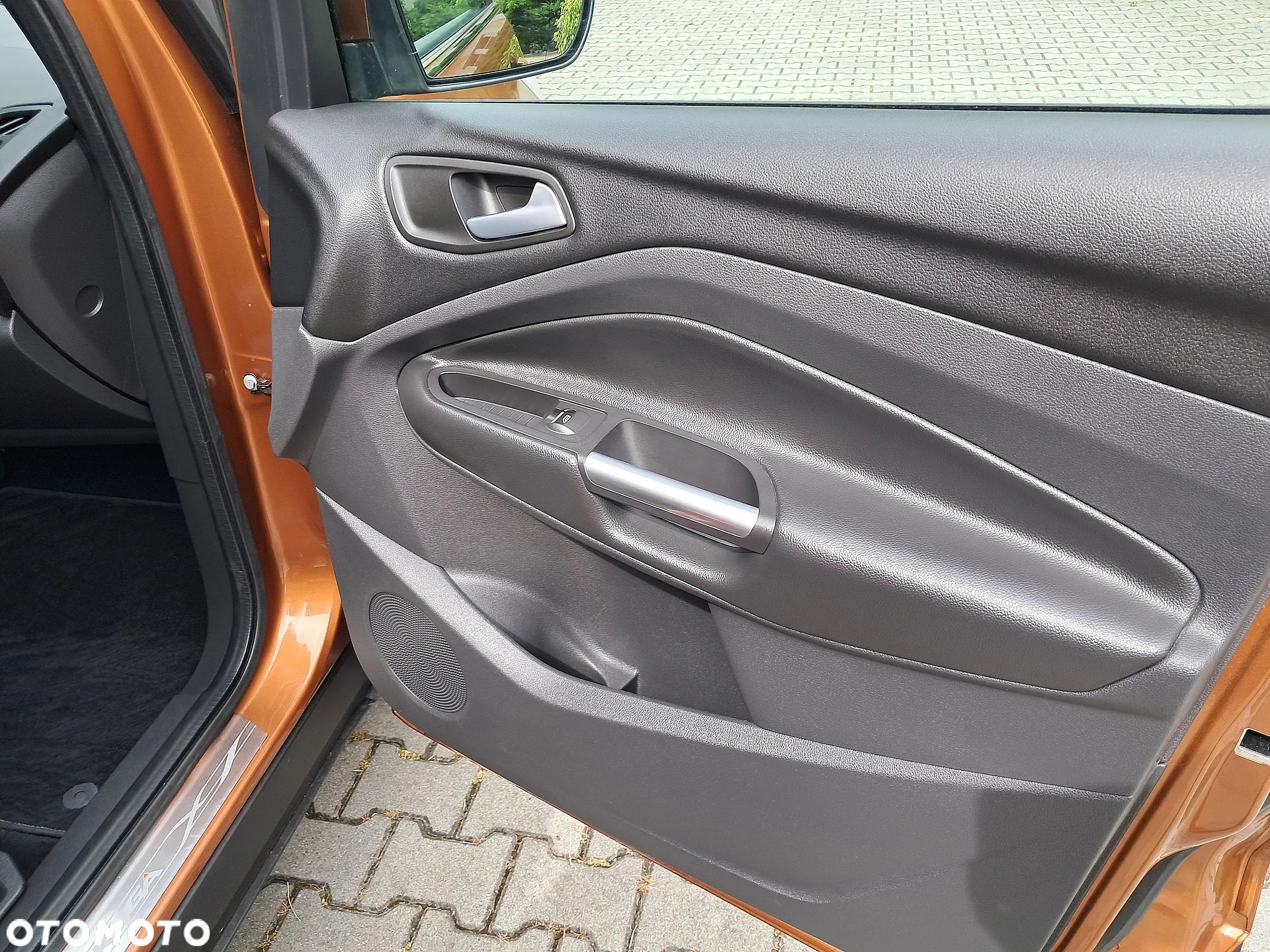 Ford Kuga 1.5 EcoBoost 2x4 Titanium - 30
