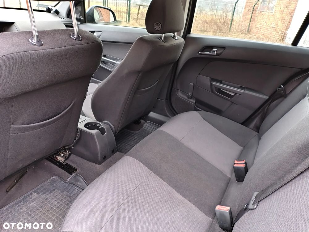 Opel Astra 1.4 - 12