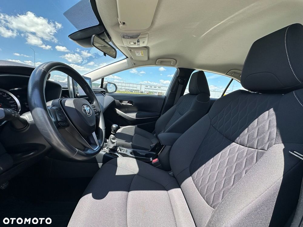 Toyota Corolla - 10