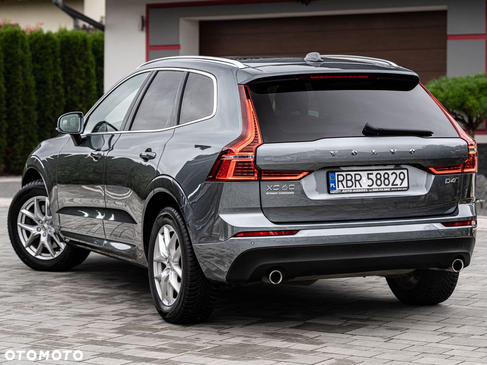Volvo XC 60 D4 AWD Geartronic RDesign - 4