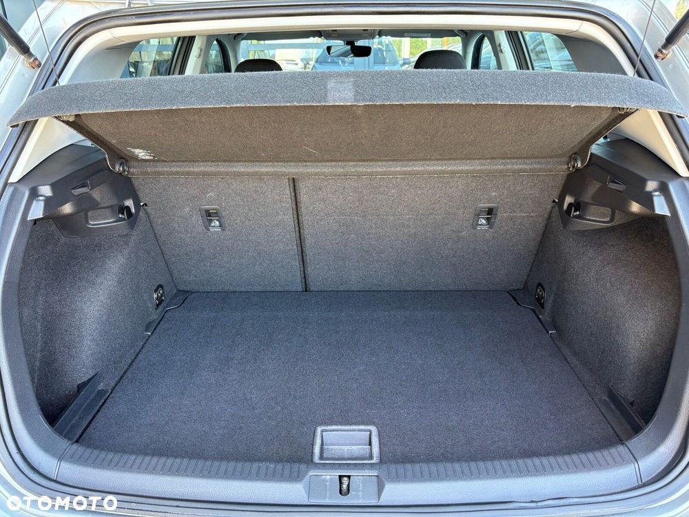 Volkswagen Golf - 18