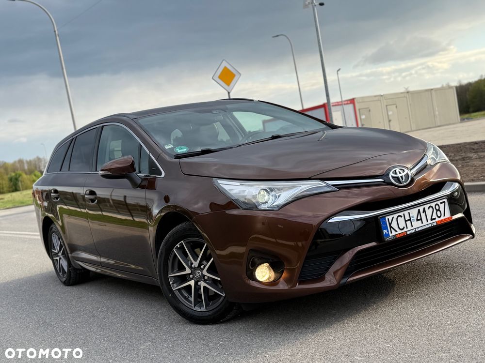 Toyota Avensis Touring Sports 1.8 Edition S+ - 11