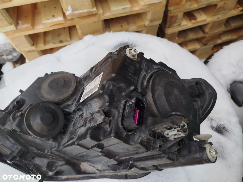 Volkswagen Caddy III IV Lift  lampa prawa przód prawa  przednia Mazowieckie Warszawa - 7
