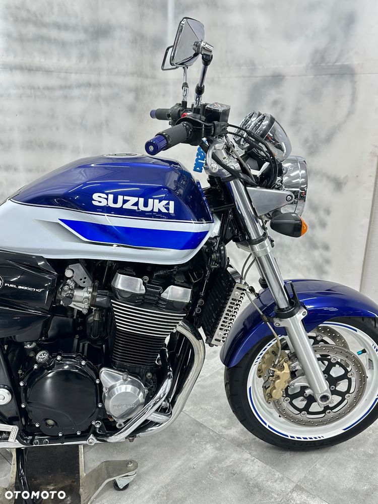 Suzuki GSX - 9