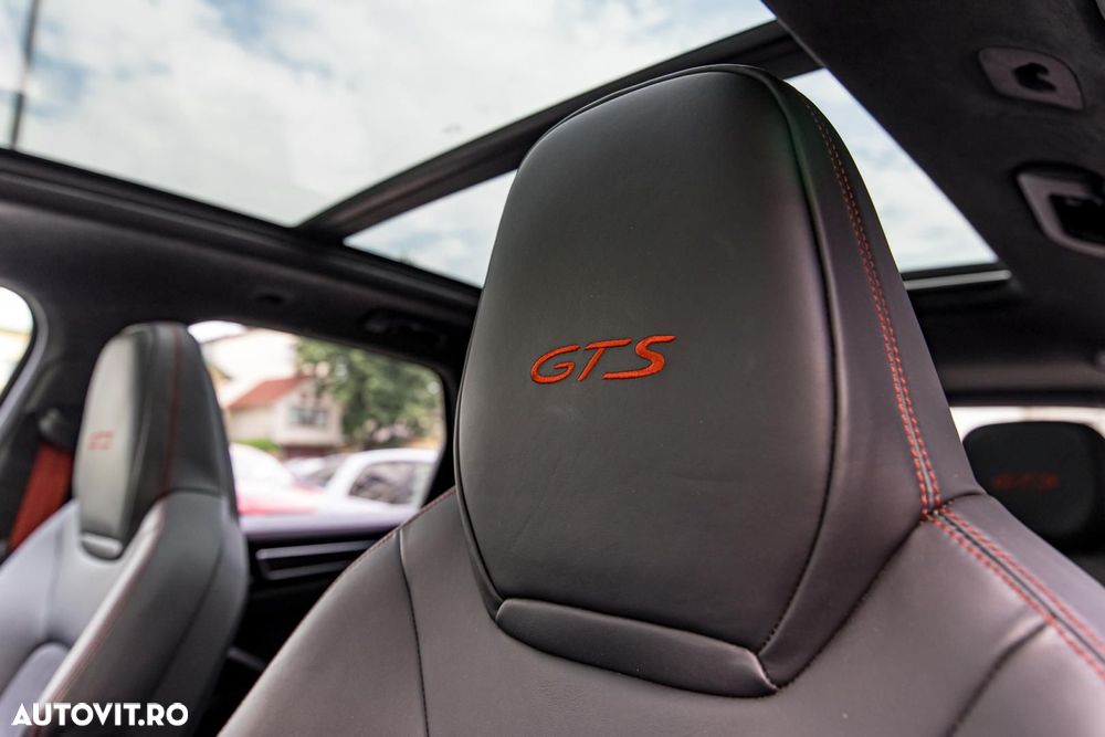 Porsche Cayenne - 18
