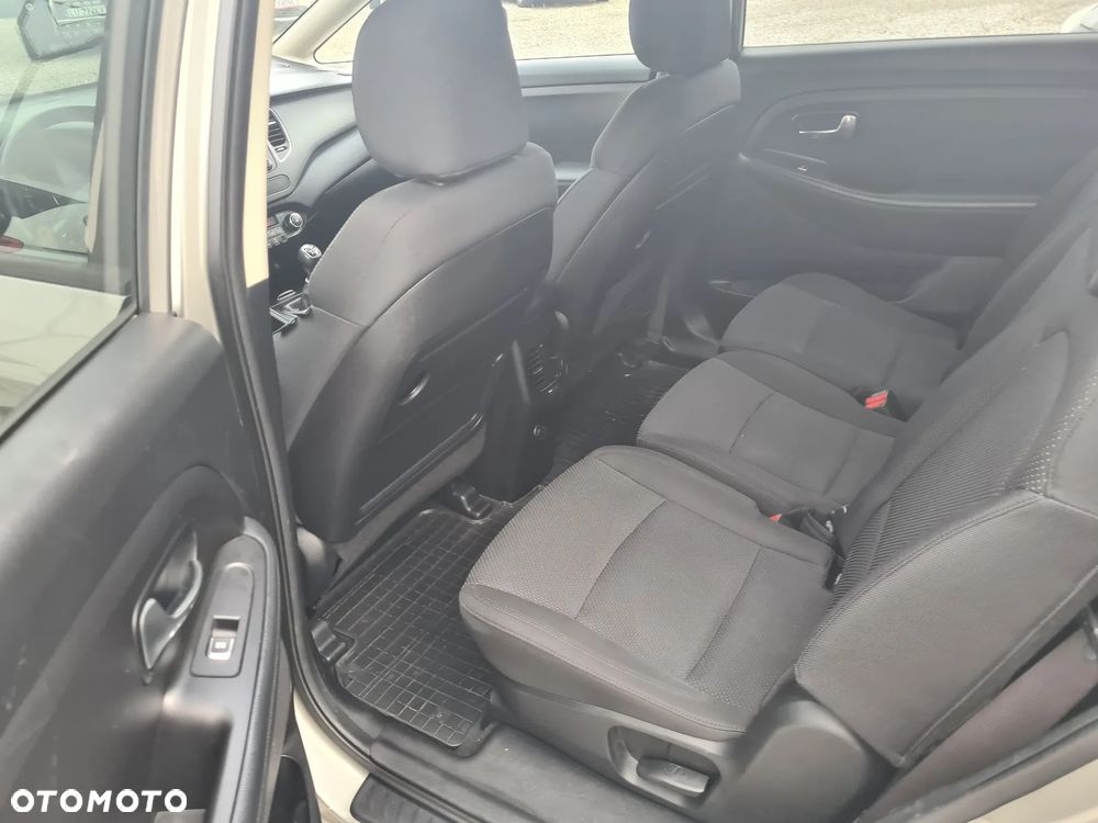 Kia Carens 1.7 CRDi 115 Dream-Team Edition - 7