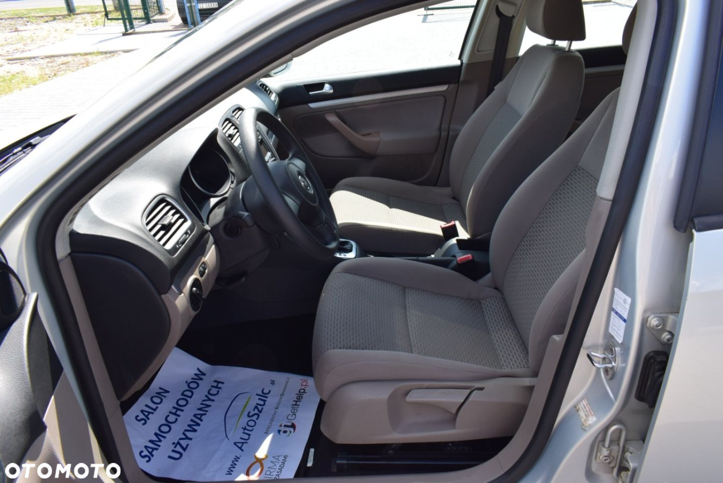 Volkswagen Golf - 17