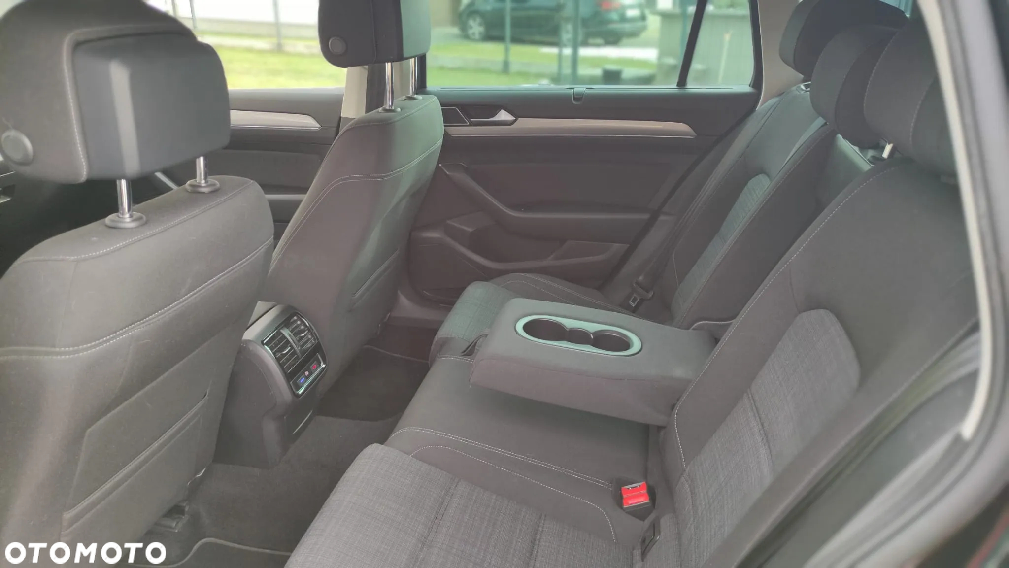 Volkswagen Passat 2.0 TDI EVO Business DSG - 8