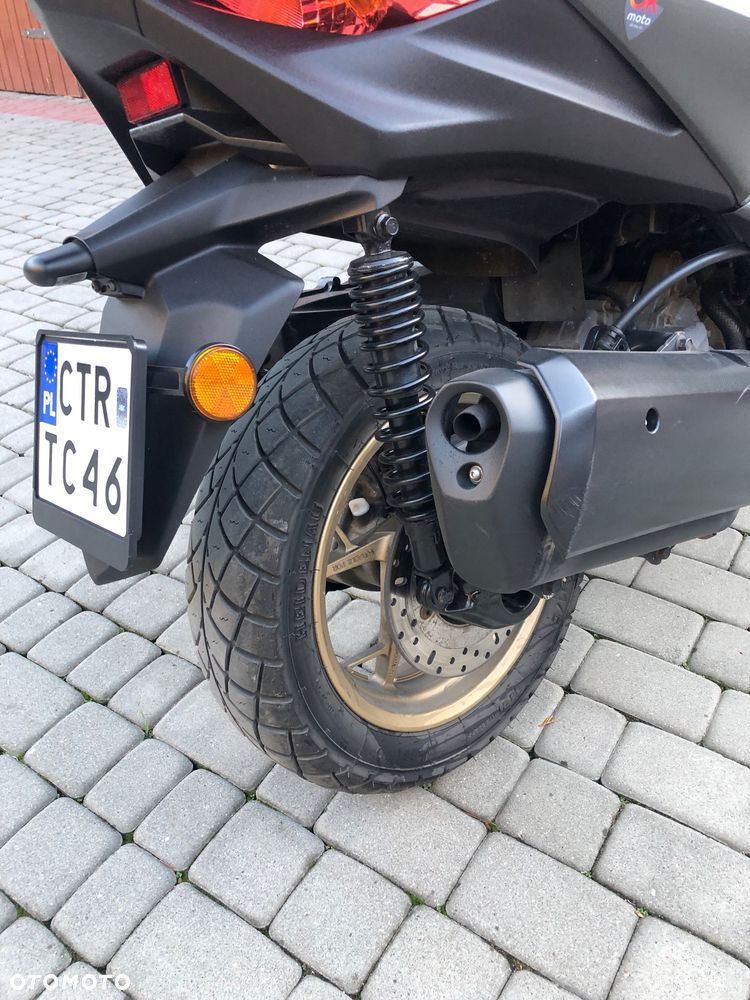 Yamaha X-max - 9
