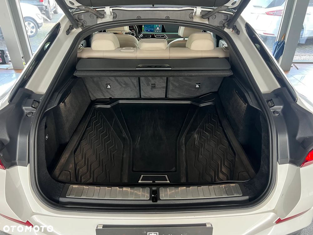 BMW X6 - 15