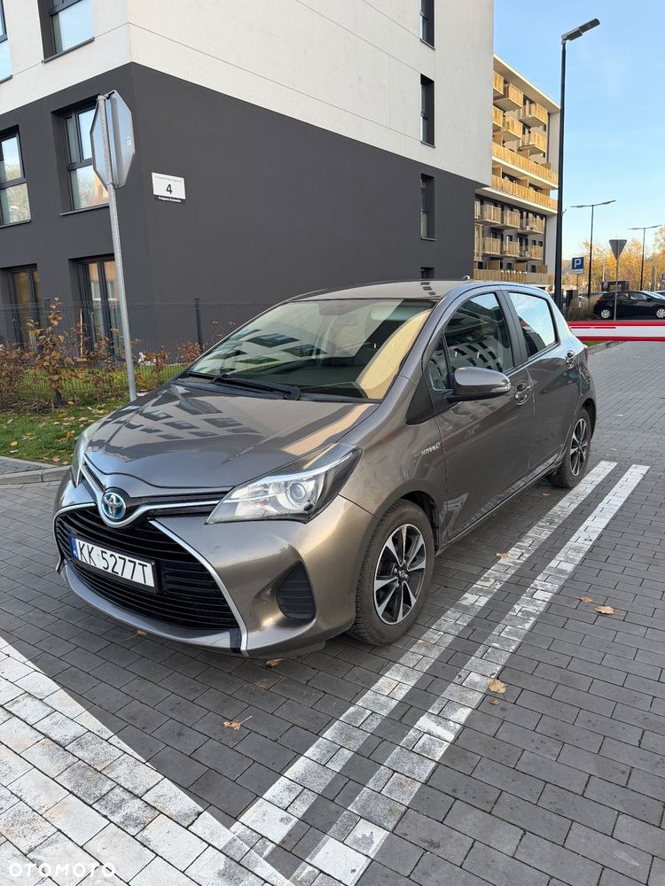 Toyota Yaris ver-hybrid-style-selection - 3
