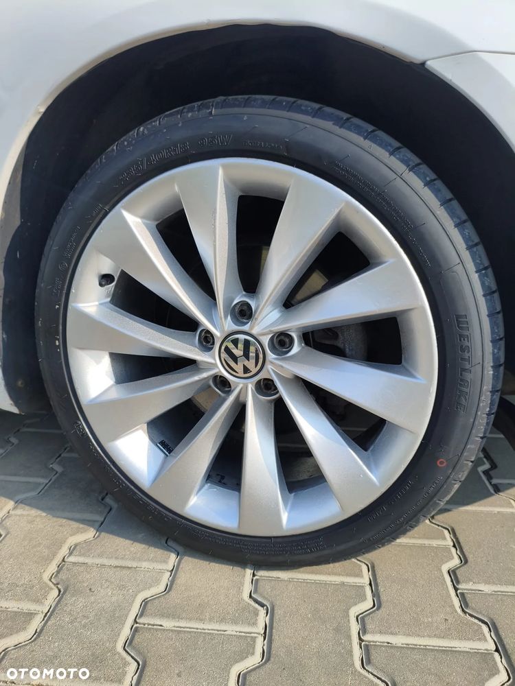 Volkswagen Scirocco 2.0 TDI - 9