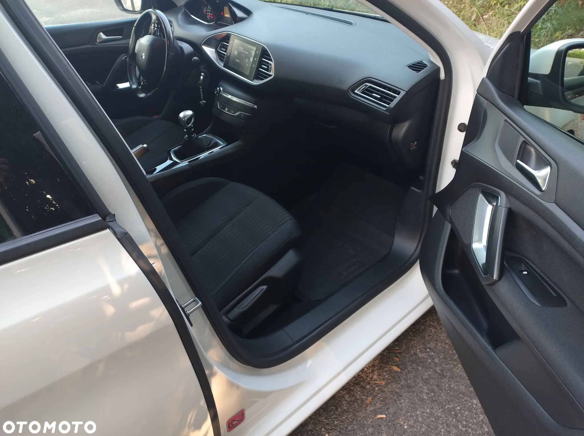 Peugeot 308 1.6 THP Active - 15