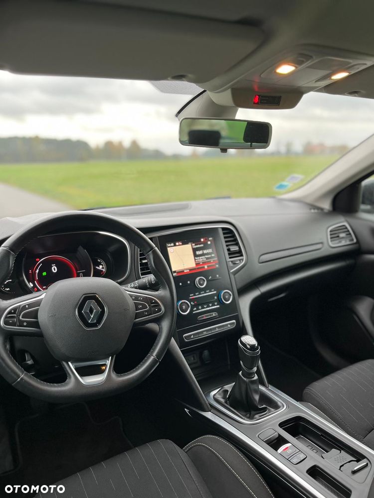 Renault Megane TCe 140 GPF LIMITED - 11