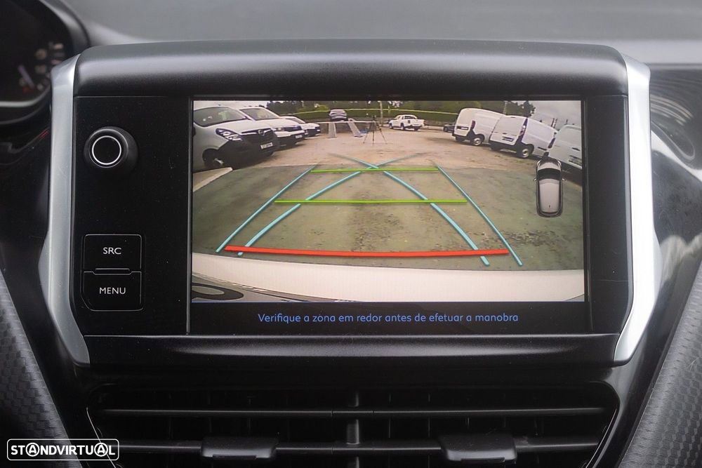 Peugeot 208 1.2 PureTech Style - 12