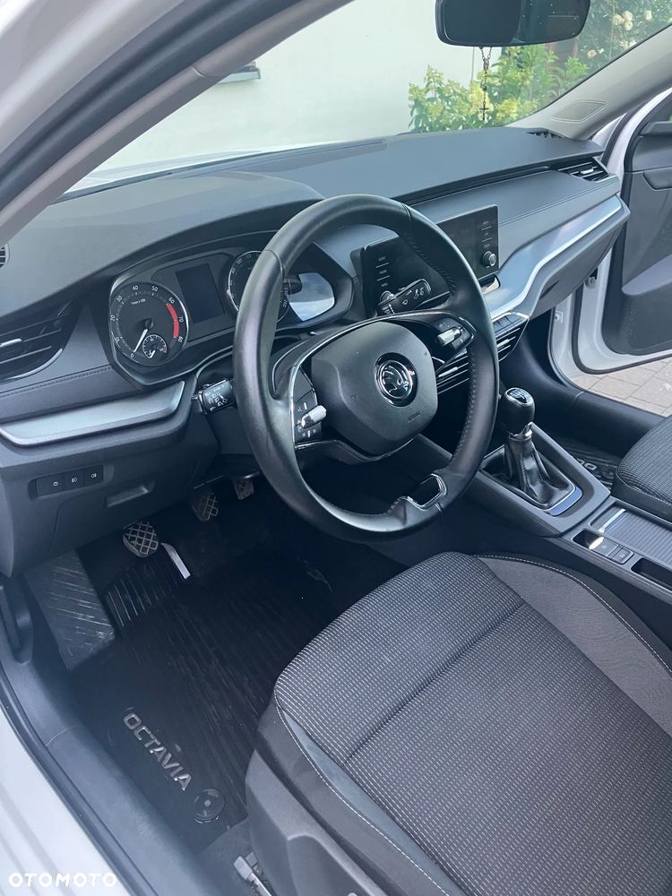 Skoda Octavia 1.5 TSI ACT Ambition - 17