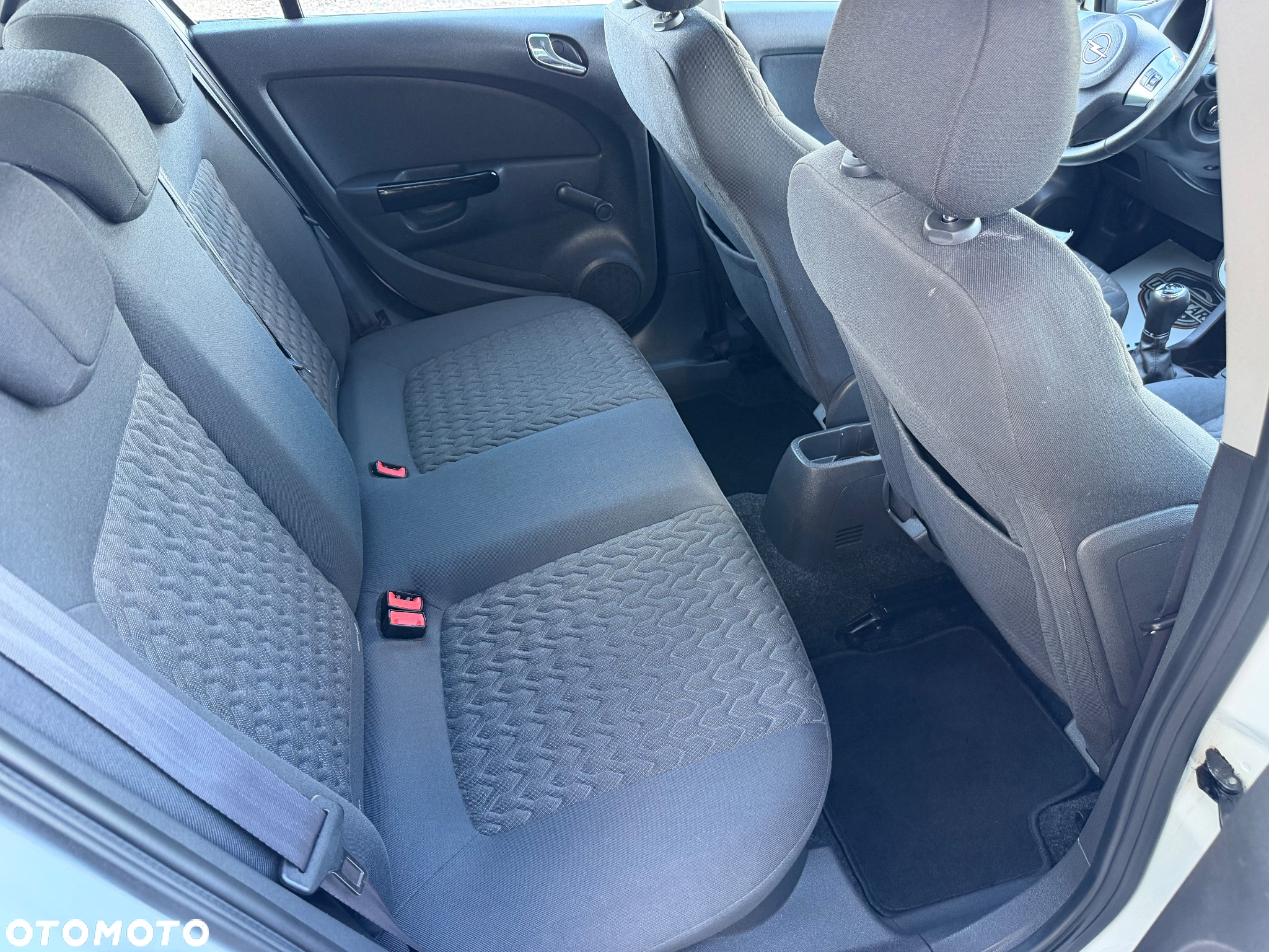 Opel Corsa - 18