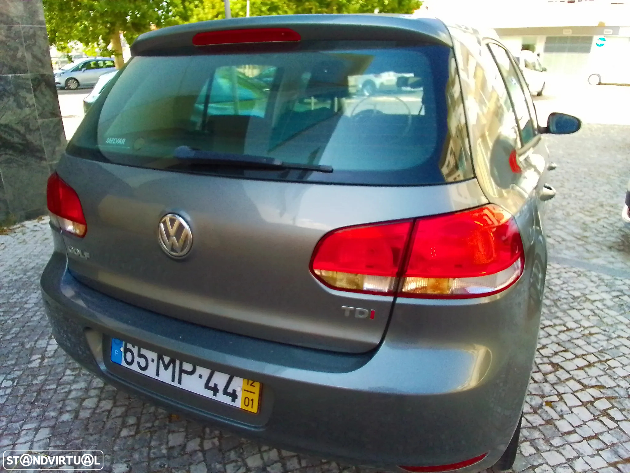 VW Golf 1.6 TDi Style - 9