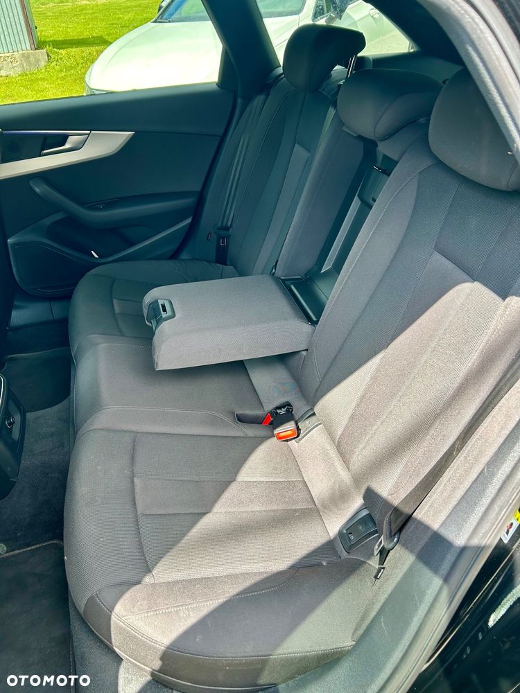 Audi A4 Avant 40 TDI quattro S tronic advanced - 7