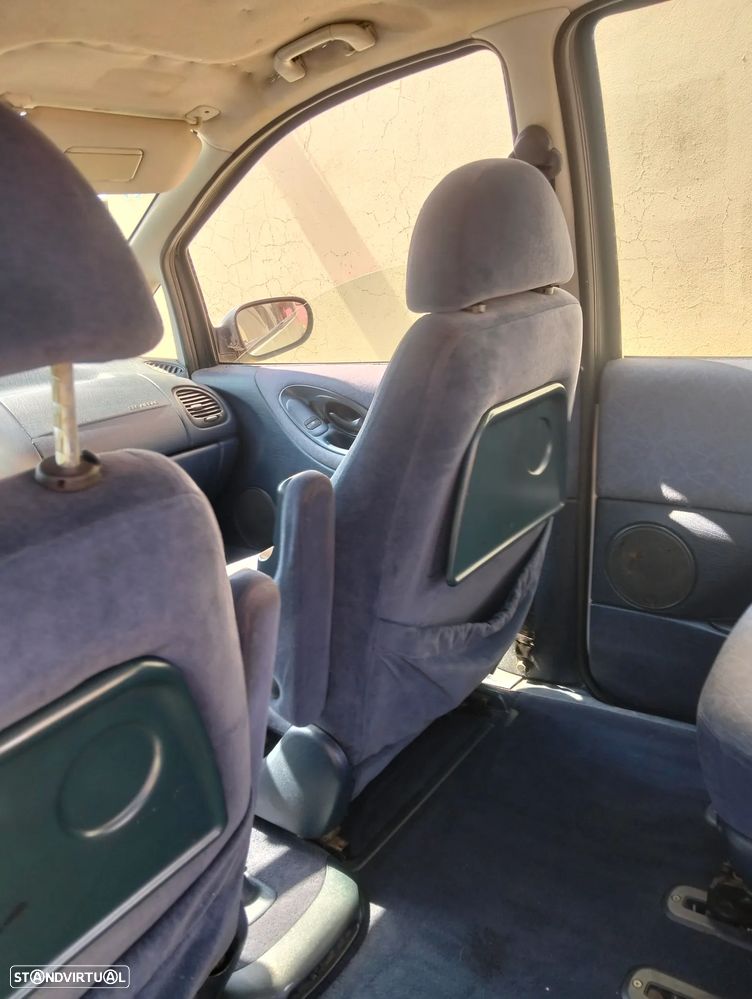 Ford Galaxy - 3