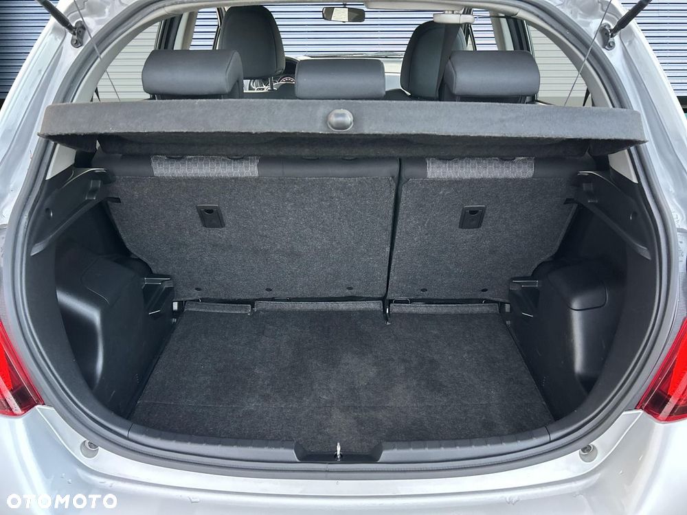 Toyota Yaris 1.33 Premium - 24