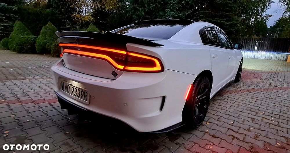 Dodge Charger 5.7 R/T - 11