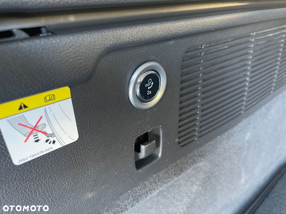 Ford Mondeo 2.0 Hybrid Titanium - 19