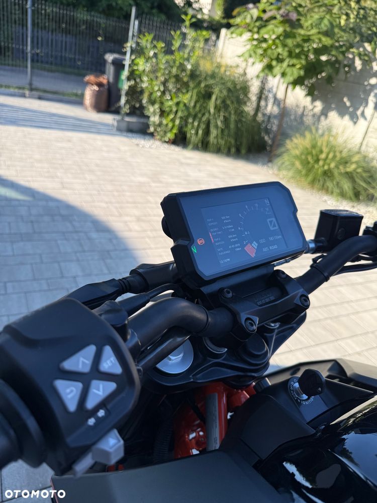 KTM Duke 125 - 13
