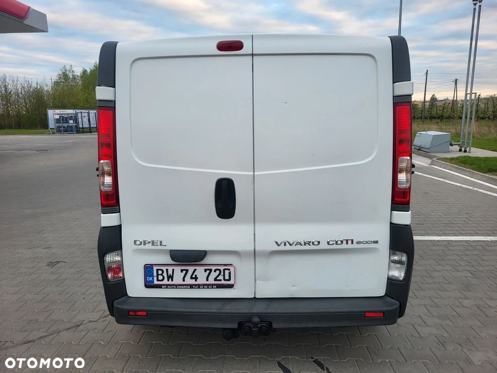 Opel Vivaro - 11