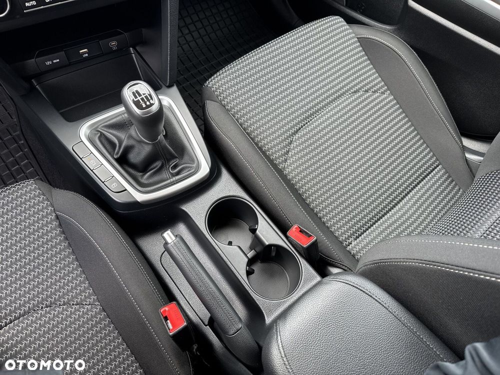 Kia Ceed 1.5 T-GDI M - 17