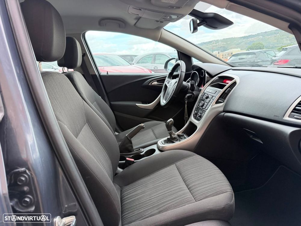 Opel Astra 1.3 CDTI Cosmo - 11