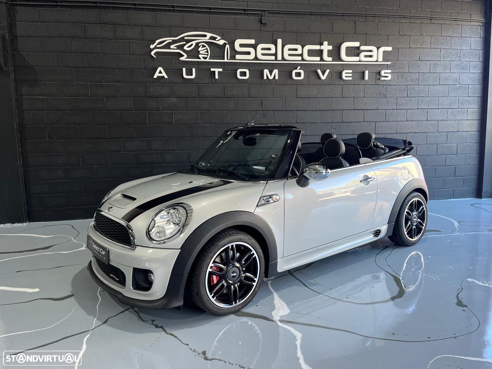 MINI Cabrio John Cooper Works - 1