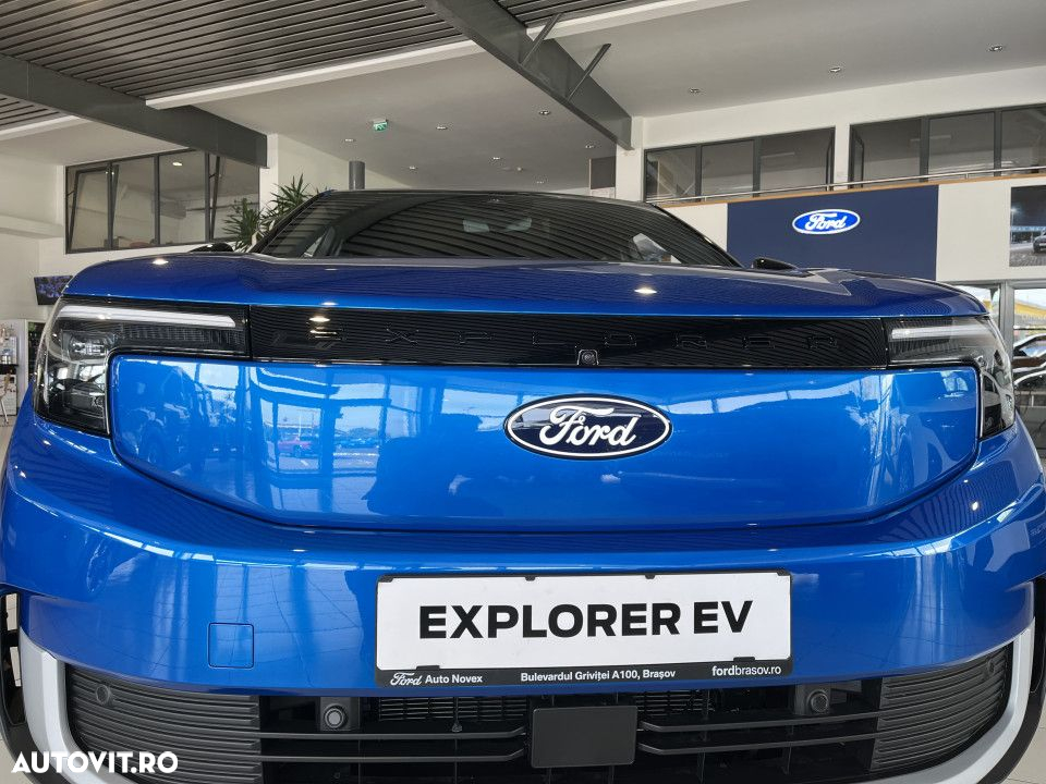 Ford Explorer - 3