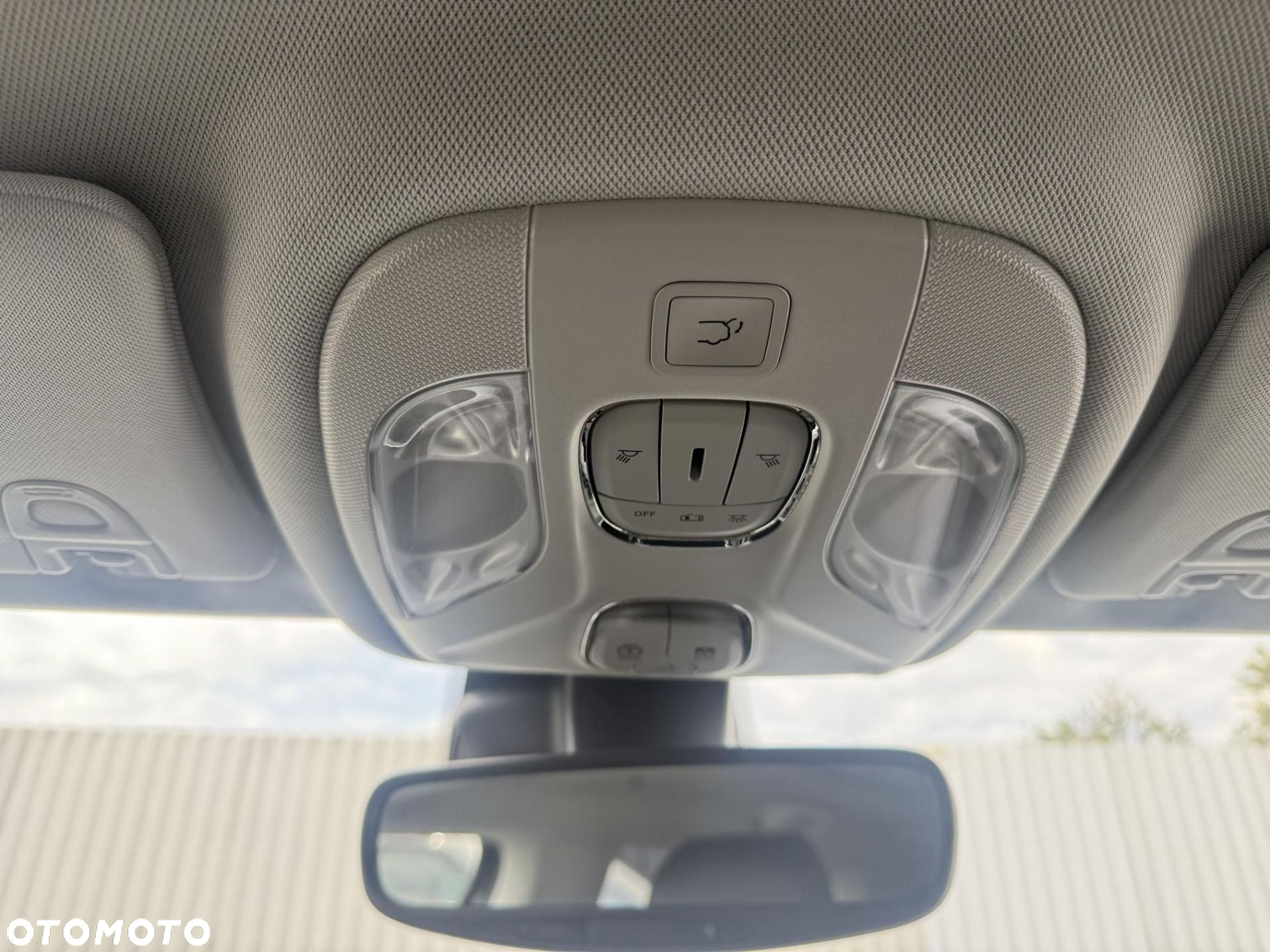 Jeep Compass - 16