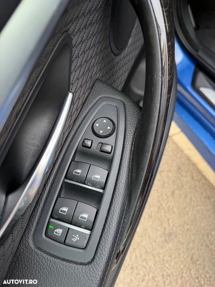 BMW Seria 3 320d Aut. M Sport - 11