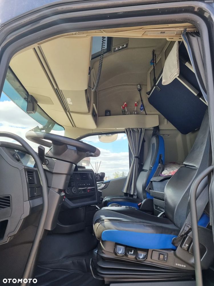 Volvo FH4 - 11