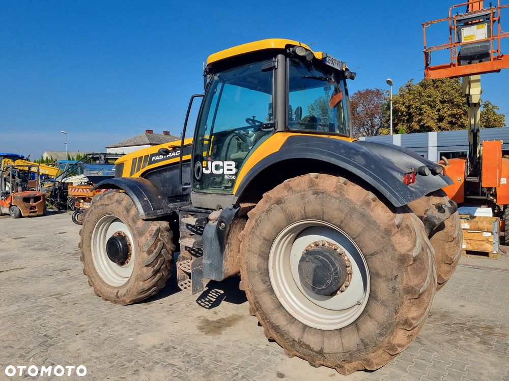 JCB Fastrac 8250 - 2