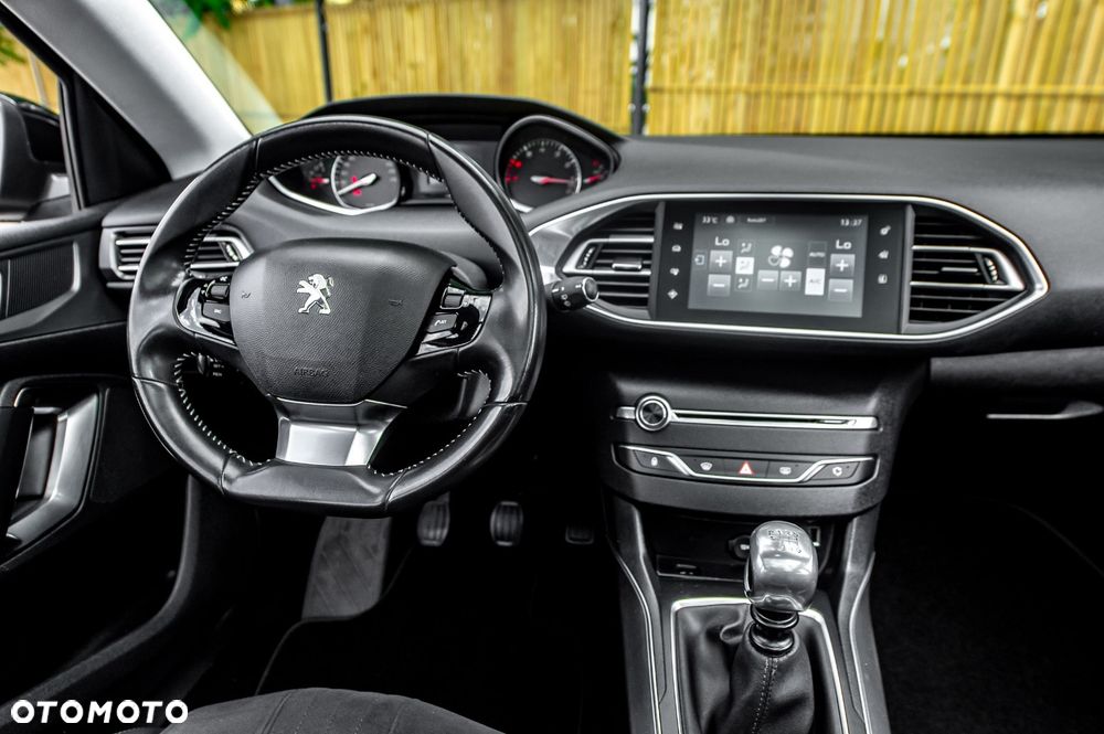 Peugeot 308 155 THP Premium - 23