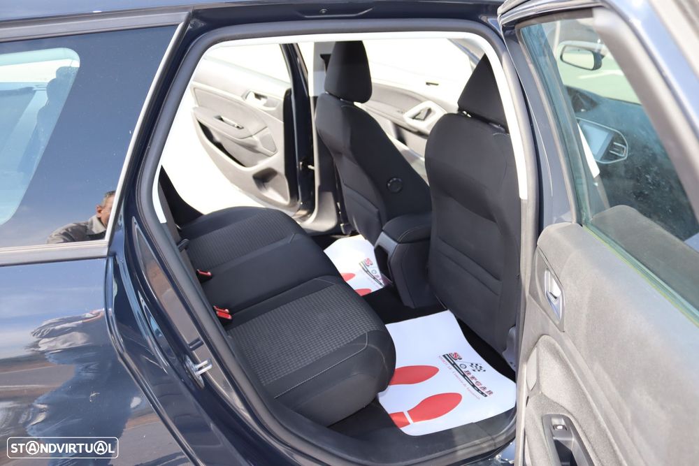 Peugeot 308 SW 1.5 BlueHDi Business Line - 12