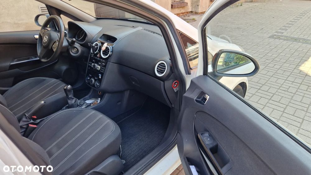 Opel Corsa - 13